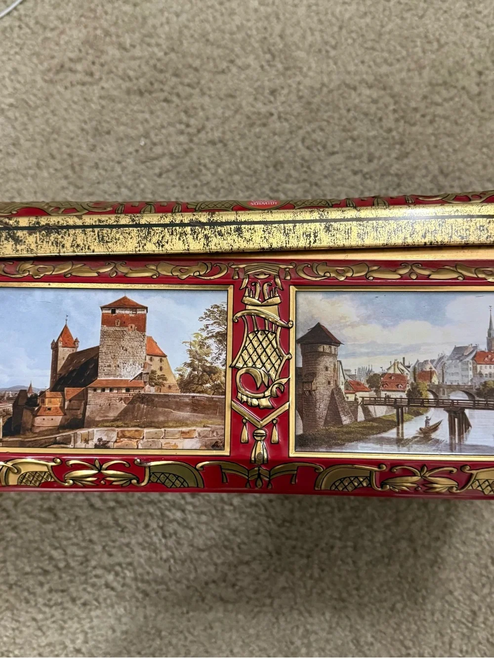 2005 Lebkuchen- Schmidt Tin Chest Nurnberg Hauptmarkt With Castle Around 1800